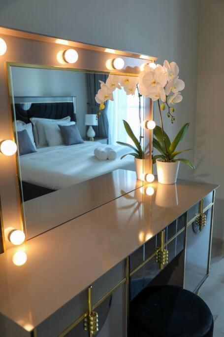 Deal!!! Brand New 1 Bed Condo In The Heart Of Dubai Marina Екстер'єр фото